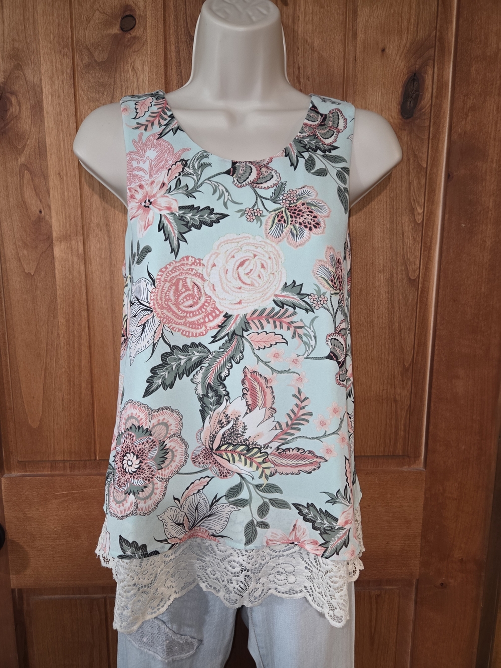 Chenault Mint Floral Lace-Hem Sleeveless‎ Blouse